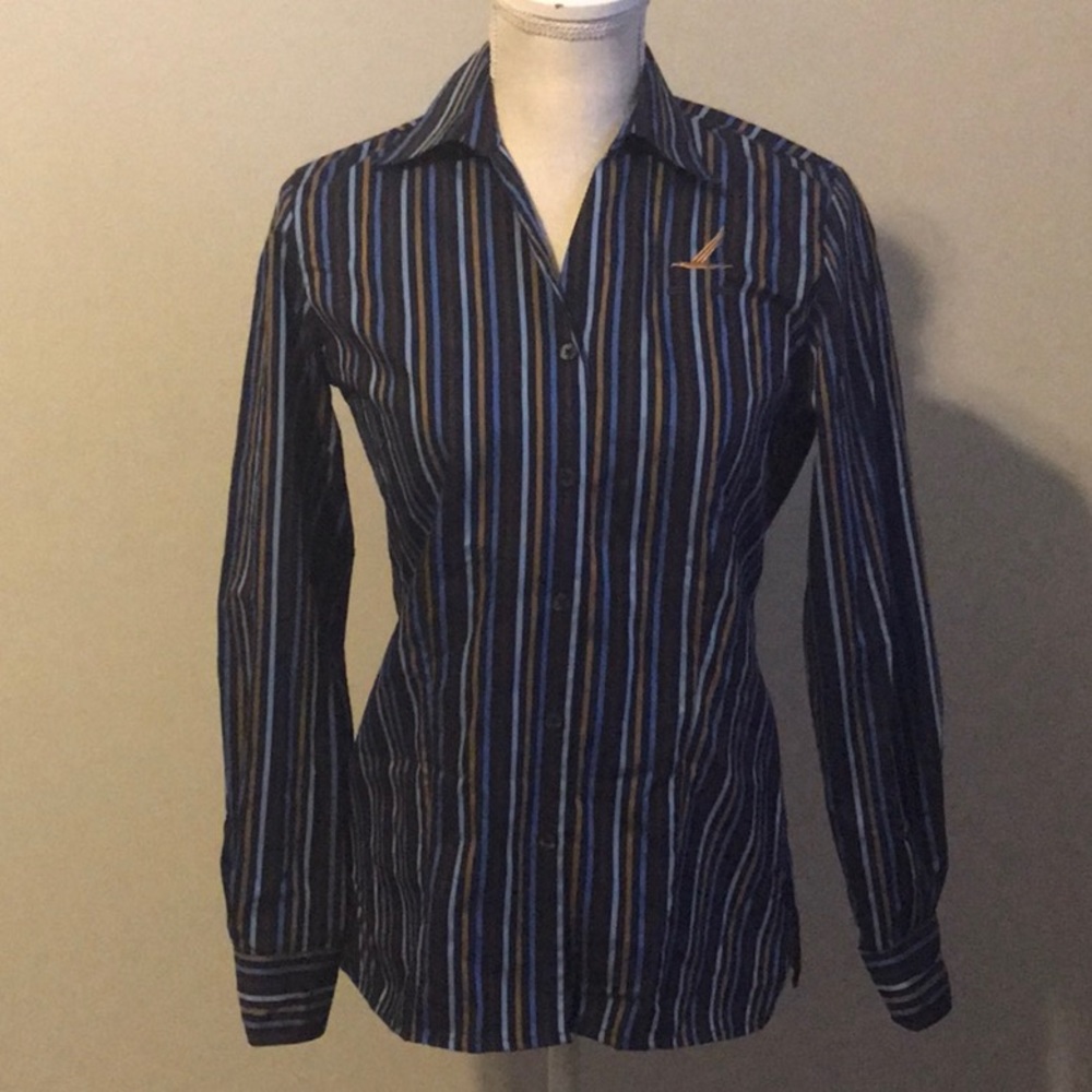 Woman’s Twinhill Long sleeve Button Down Blouse 2